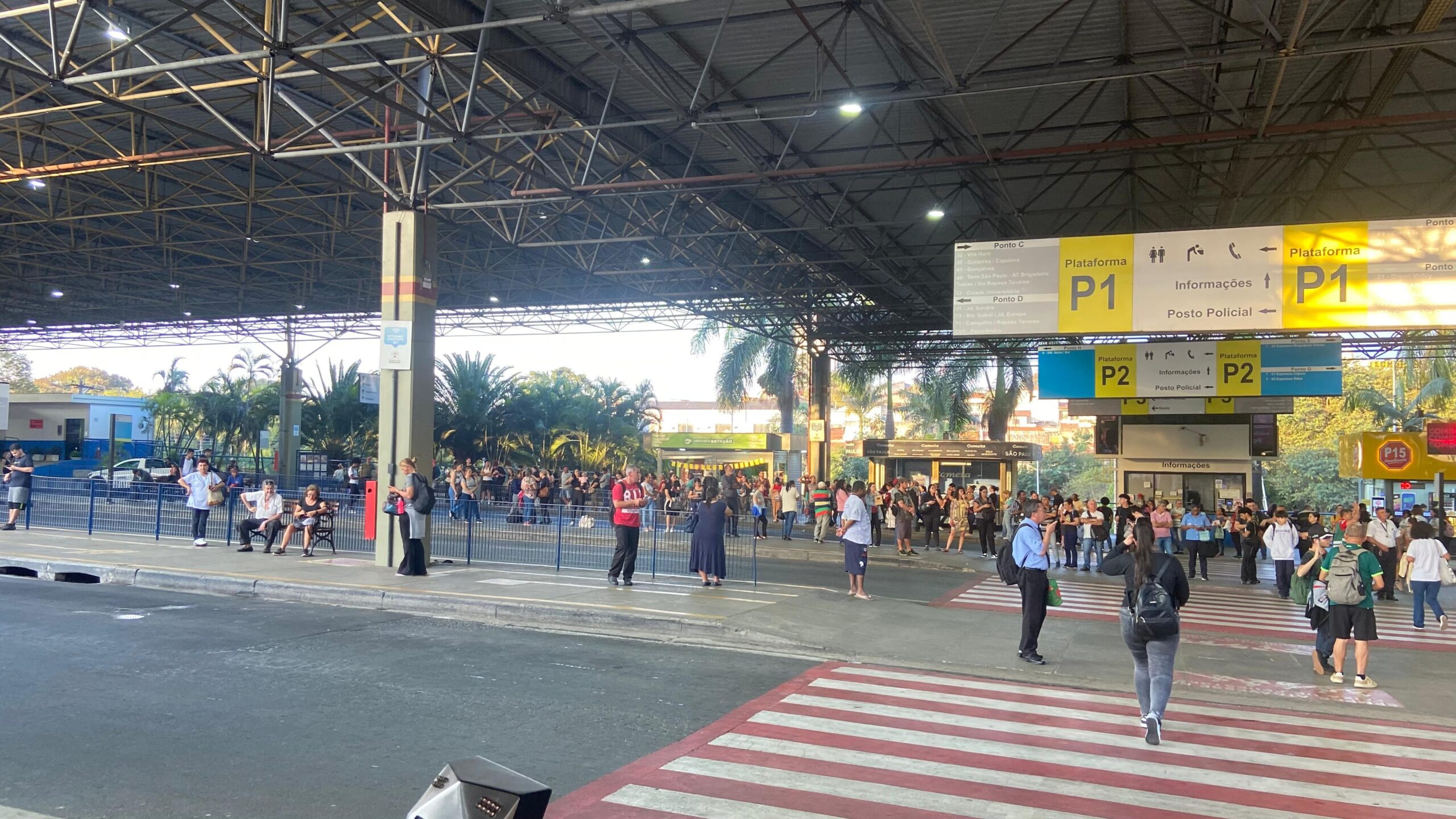 Paralisação no transporte público causa filas nos terminais de ônibus de Sorocaba nesta quinta-feira
